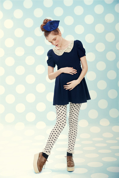 38周藍色娃娃領(lǐng)上衣裙裝波點打底褲