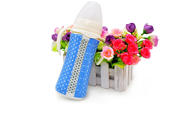 貝斯比幻彩瓷弧形自動奶瓶藍色