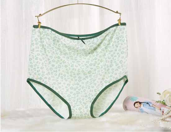 元曼淘氣寶貝519綿柔舒適內褲(淡綠豹紋)