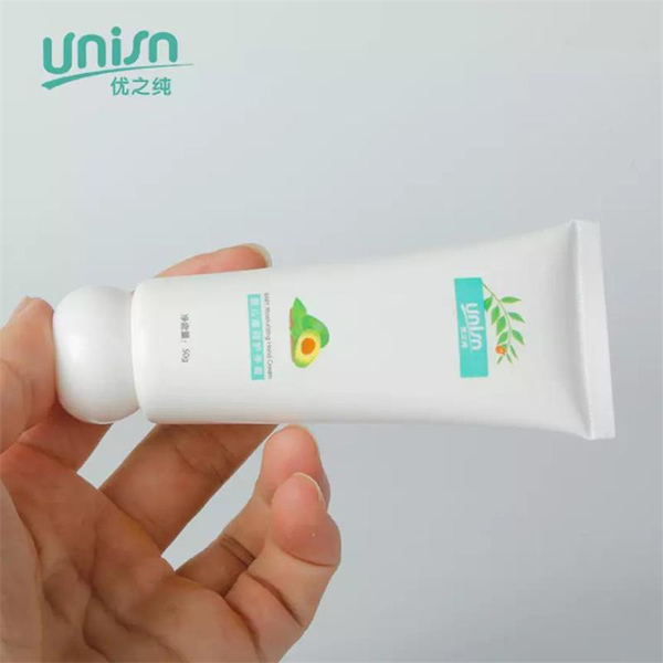 優之純嬰兒滋潤護手霜4.jpg