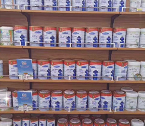 尚博奶粉門店終端展示