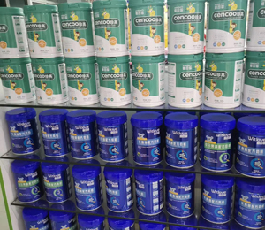 喜因智奶粉門(mén)店陳列圖16