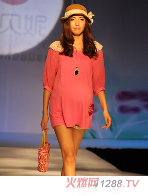 ��ؐ�ݷ�ɫ�����ЋD�b